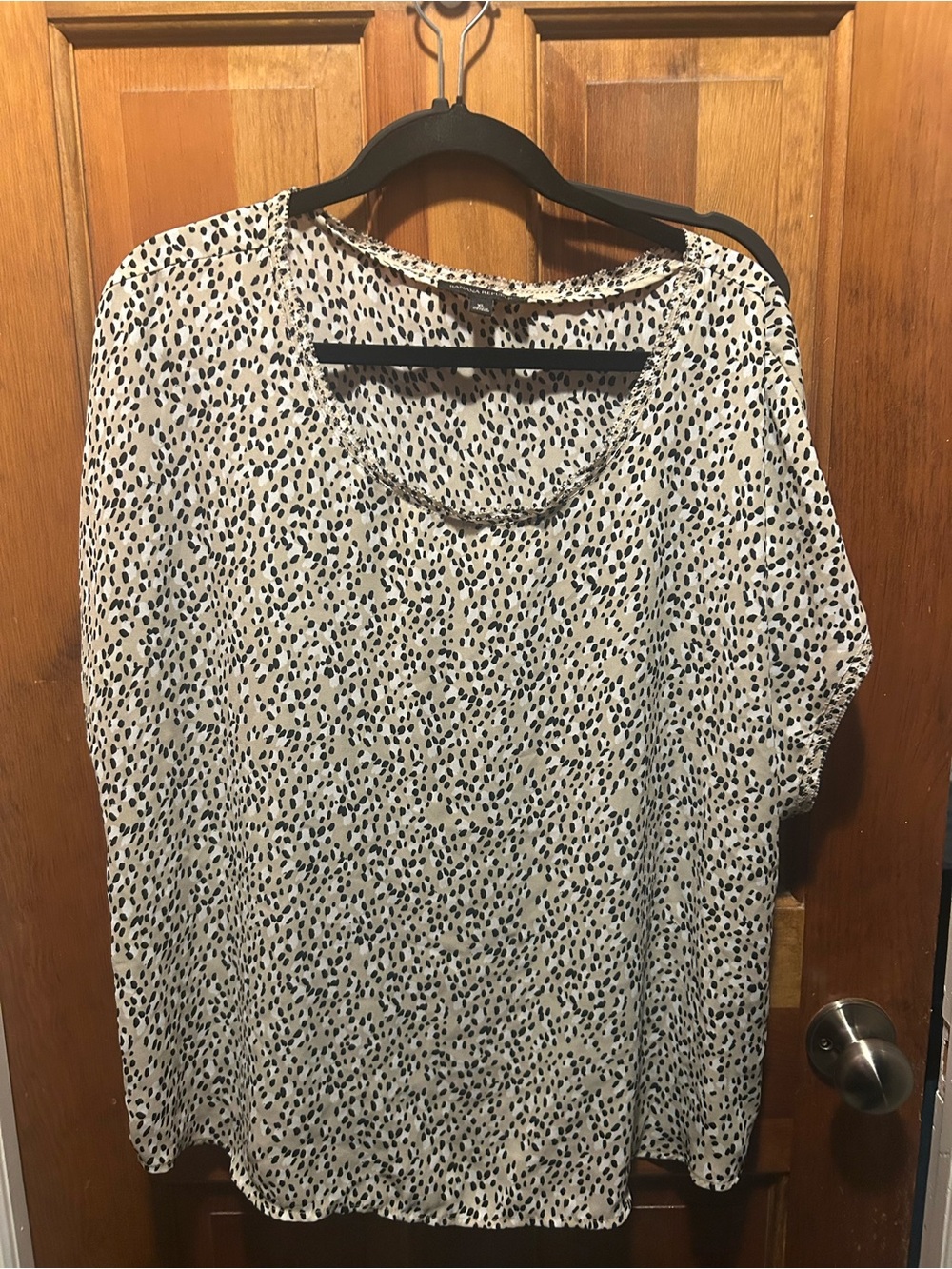 Women’s Cream Short-Sleeve Printed Blouse